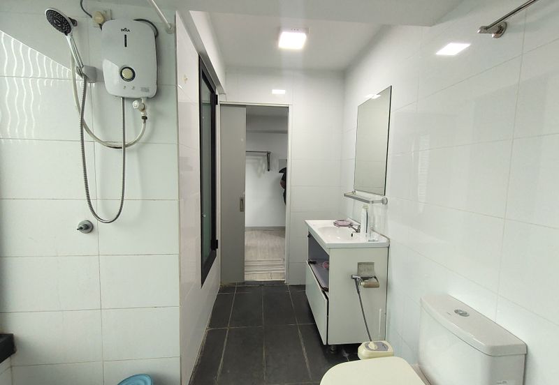 Halo Sunday @ Empire City