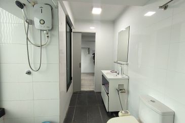 Halo Sunday @ Empire City