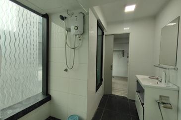 Halo Sunday @ Empire City