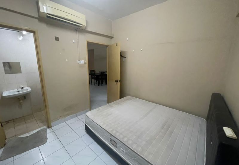 Brunsfield Service Apartment