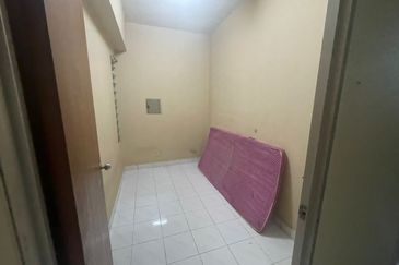 Brunsfield Service Apartment