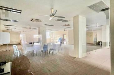 231 TR Serviced Suite