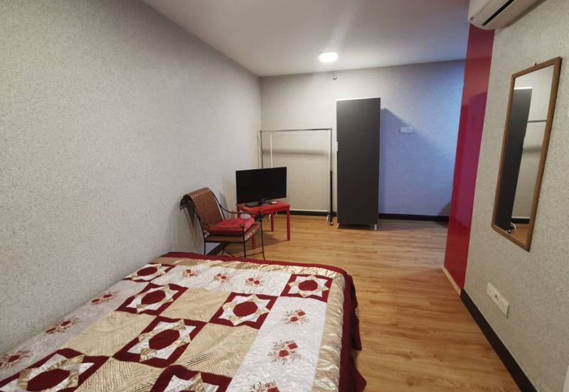 Halo Sunday @ Empire City