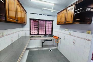 Subang Perdana Goodyear Court 8