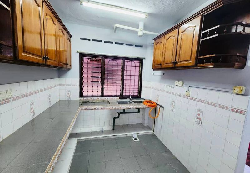 Subang Perdana Goodyear Court 8