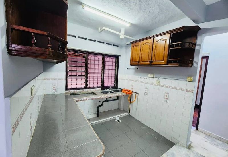 Subang Perdana Goodyear Court 8