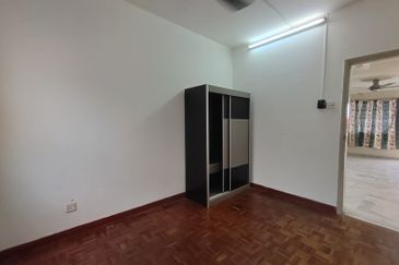 Subang Perdana Goodyear Court 2