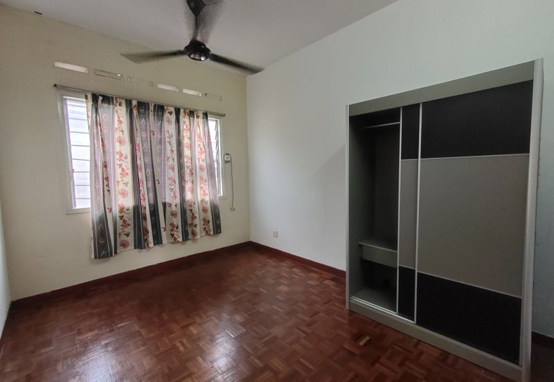 Subang Perdana Goodyear Court 2