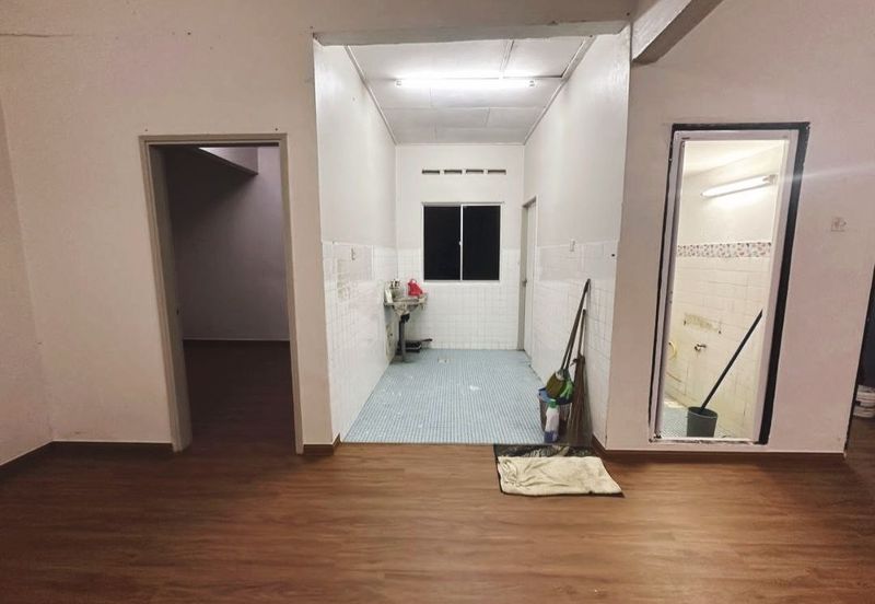 Subang Perdana Goodyear Court 9