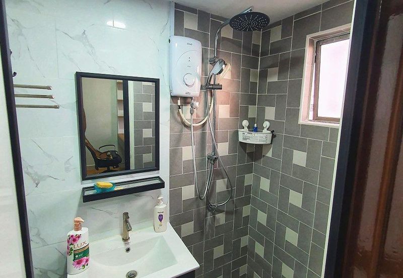 Brunsfield Service Apartment