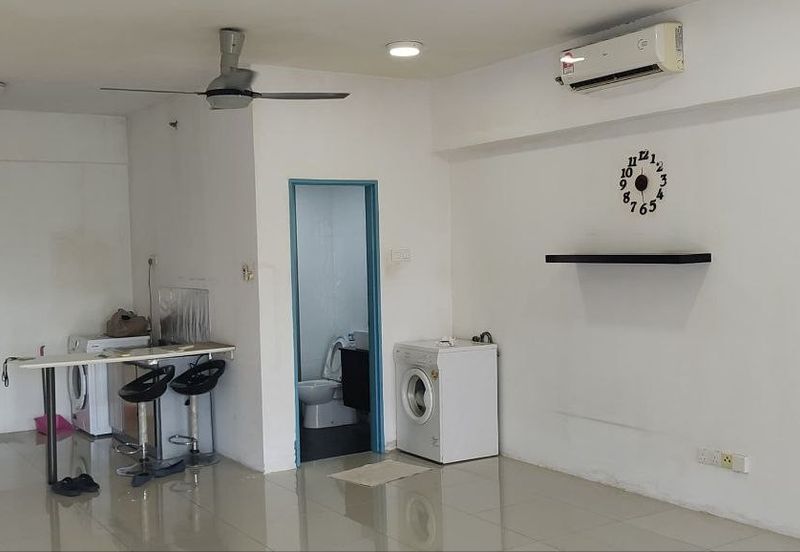 V12 Sovo (Menara Suria)