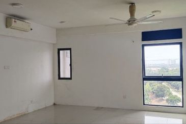 V12 Sovo (Menara Suria)