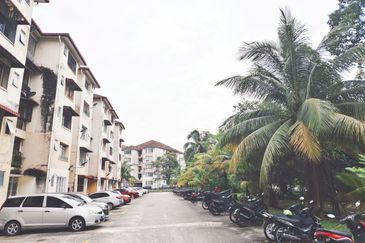 Apartment Daisy, Taman Subang Perdana