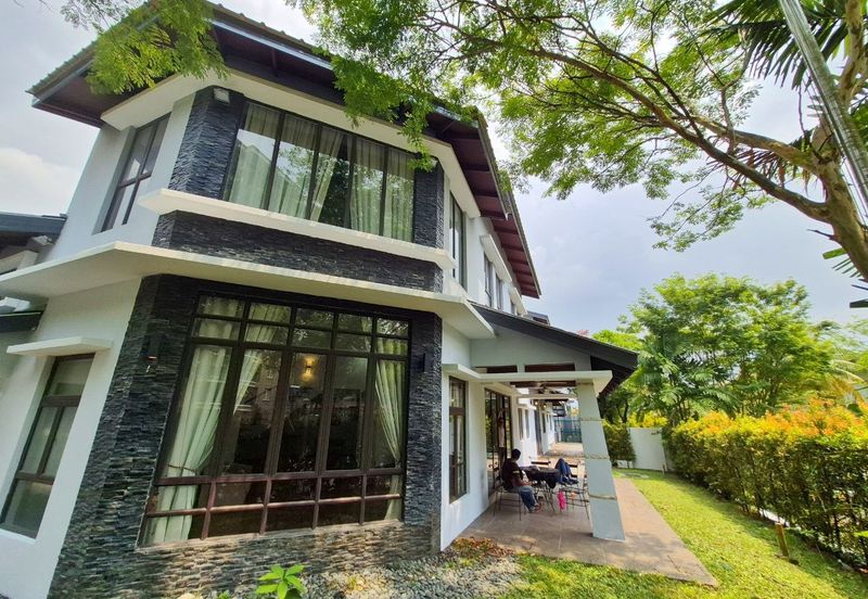 Lakeview Resort Saujana