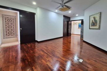 Lakeview Resort Saujana