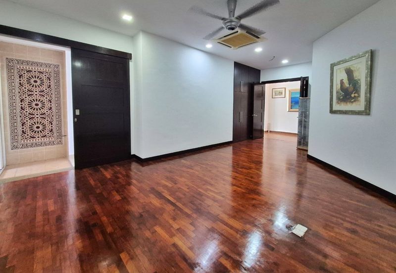 Lakeview Resort Saujana