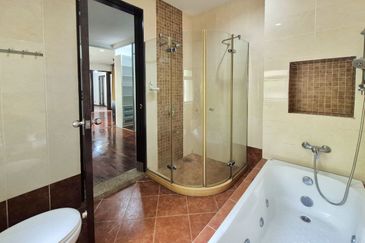 Lakeview Resort Saujana