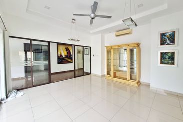 Lakeview Resort Saujana