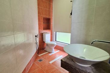 Lakeview Resort Saujana