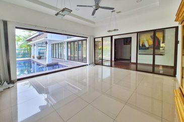 Lakeview Resort Saujana