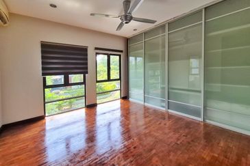 Lakeview Resort Saujana