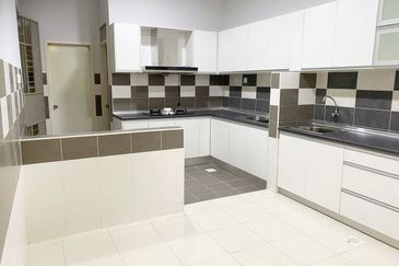 Jalan Setia Indah U13/10