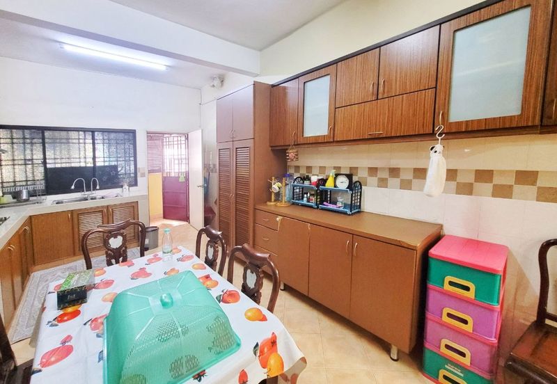 Seksyen 11, Kota Damansara