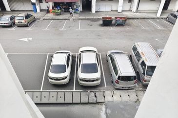 Subang Perdana Goodyear Court 10