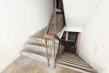 Subang Perdana Goodyear Court 10