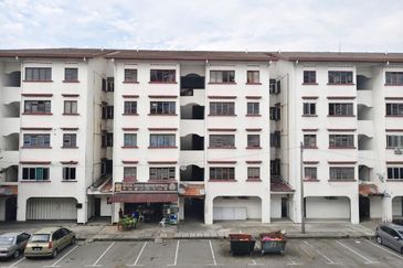 Subang Perdana Goodyear Court 10