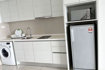 I Residence @ I City