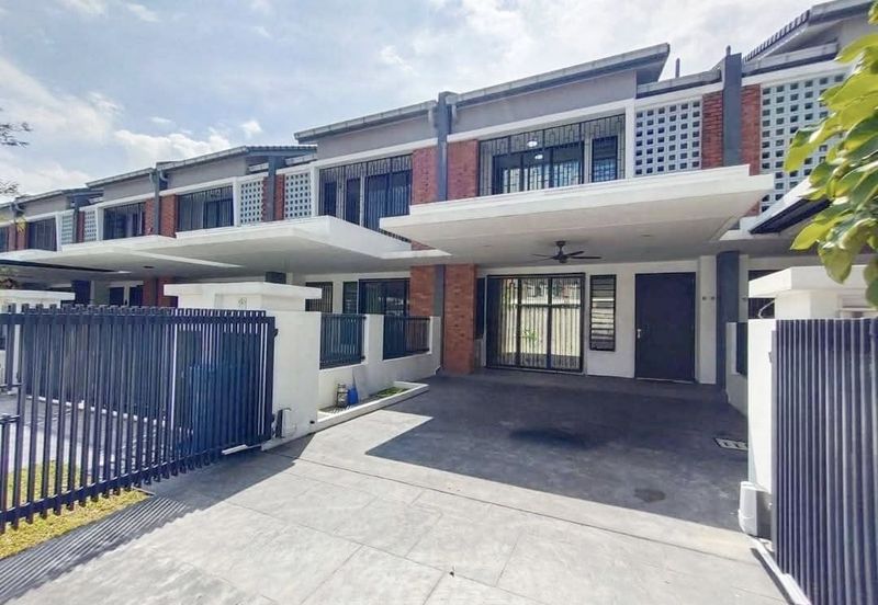 Elmina Green Three @ City of Elmina