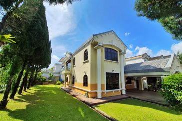 KGSAAS Golf Club, Seksyen 13