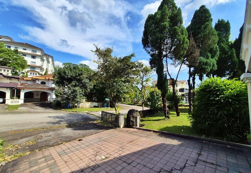 KGSAAS Golf Club, Seksyen 13