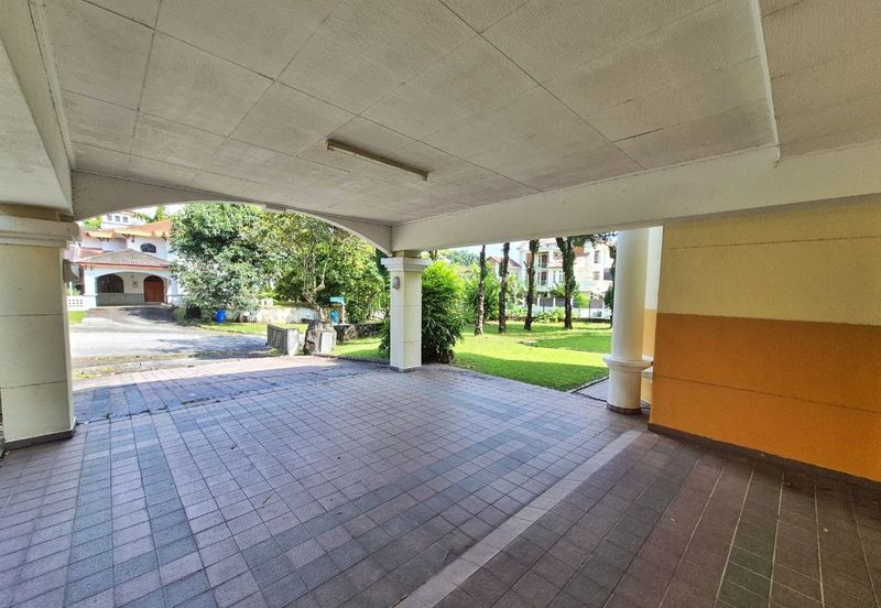 KGSAAS Golf Club, Seksyen 13