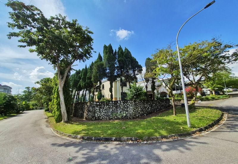 KGSAAS Golf Club, Seksyen 13