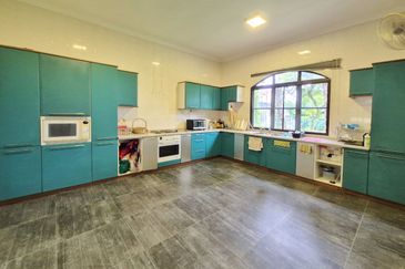 KGSAAS Golf Club, Seksyen 13