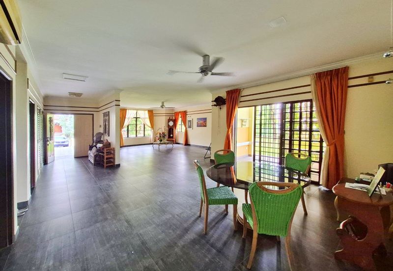 KGSAAS Golf Club, Seksyen 13