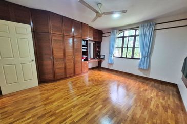 KGSAAS Golf Club, Seksyen 13