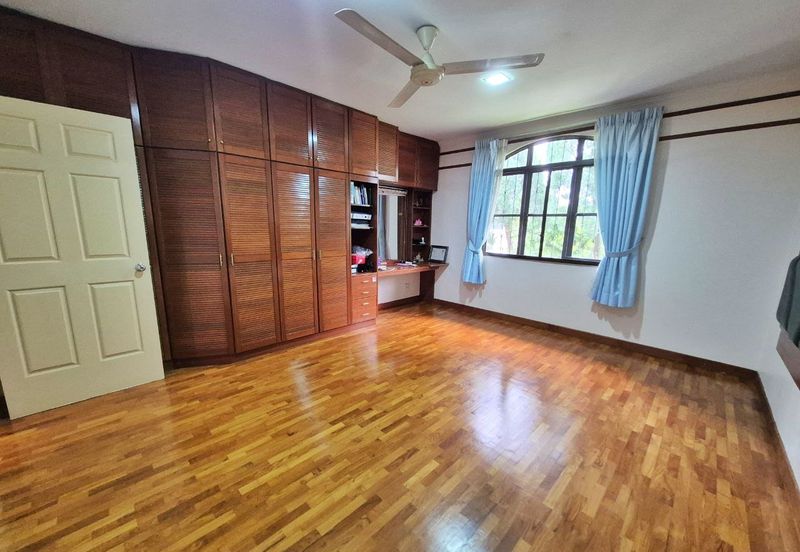 KGSAAS Golf Club, Seksyen 13