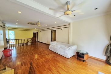 KGSAAS Golf Club, Seksyen 13