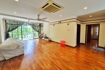 KGSAAS Golf Club, Seksyen 13