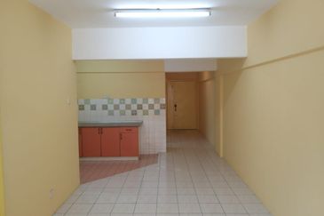 Pangsapuri Perdana, Seksyen 13