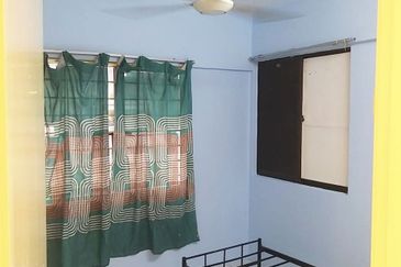 Pangsapuri Perdana, Seksyen 13