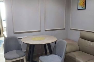 I Residence @ I City