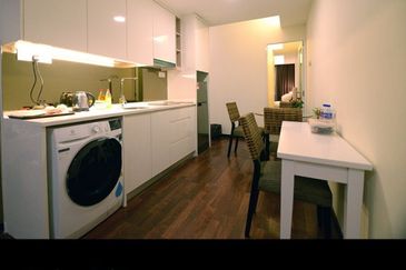 Nexus Regency Suites & Hotel