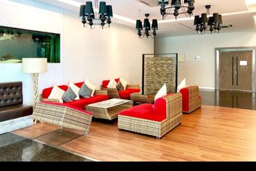 Nexus Regency Suites & Hotel