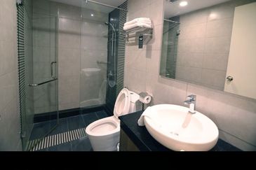 Nexus Regency Suites & Hotel