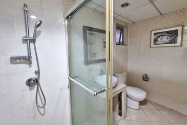 Kiara Designer Suites