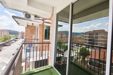 Alam Budiman Condominium (Pangsapuri Alam Budiman)